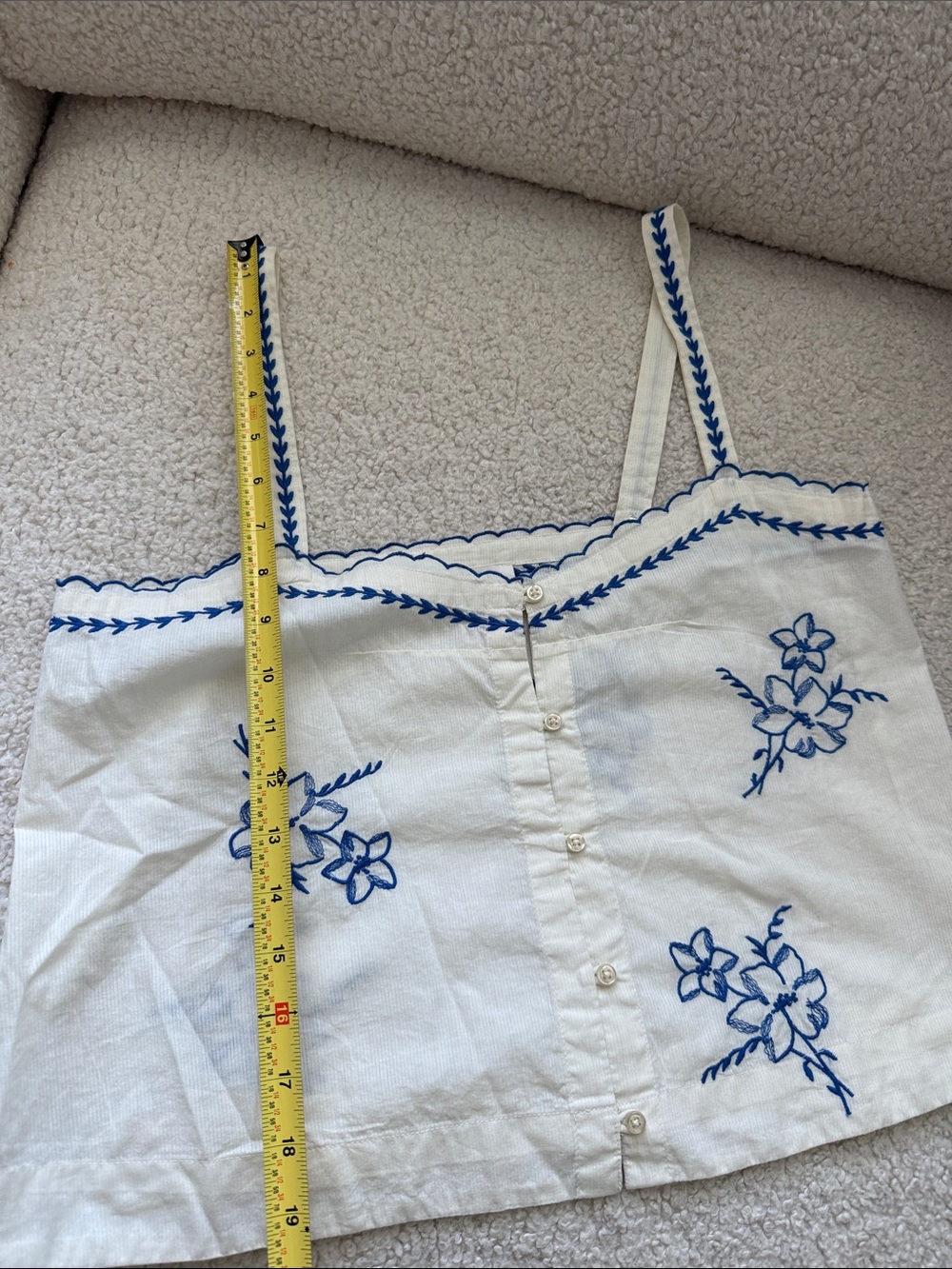 THE GREAT The Weekend Ivory Tank with Blue Floral Embroidery Size S - Picture 8 of 11